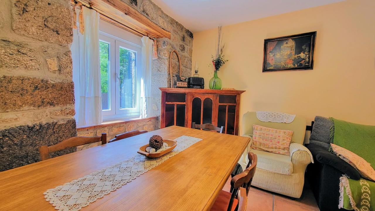 Conjunto Entre Acebos Guest House Sotillo de Sanabria Eksteriør bilde