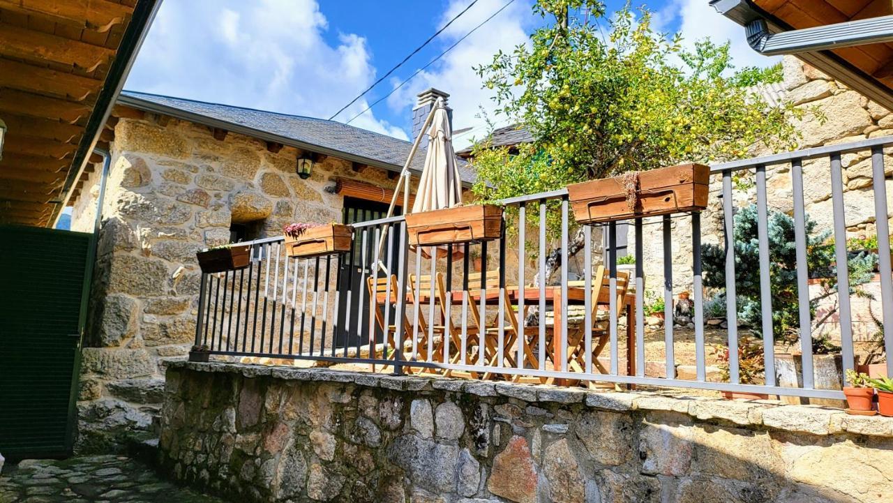 Conjunto Entre Acebos Guest House Sotillo de Sanabria Eksteriør bilde
