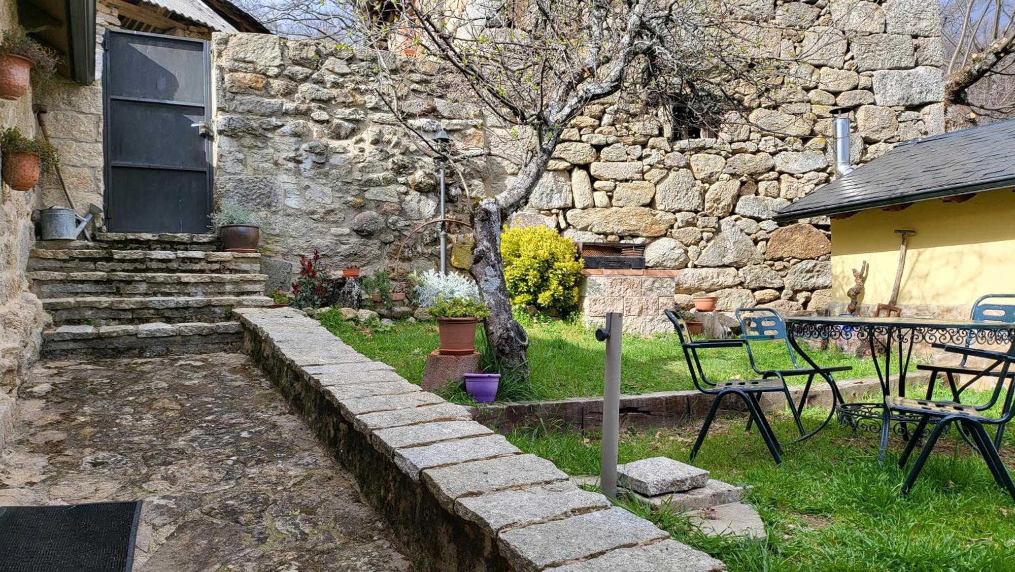 Conjunto Entre Acebos Guest House Sotillo de Sanabria Eksteriør bilde