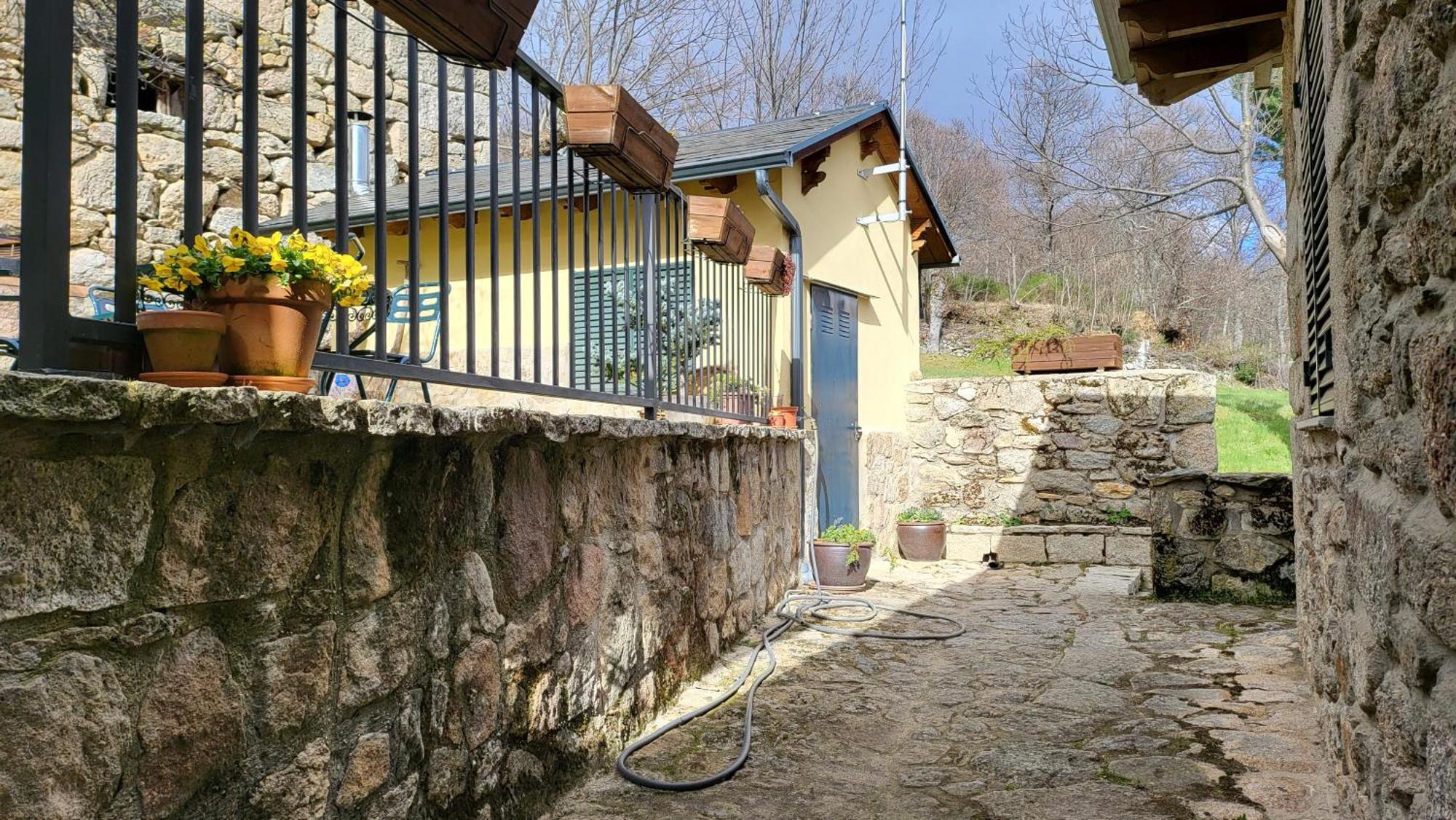 Conjunto Entre Acebos Guest House Sotillo de Sanabria Eksteriør bilde